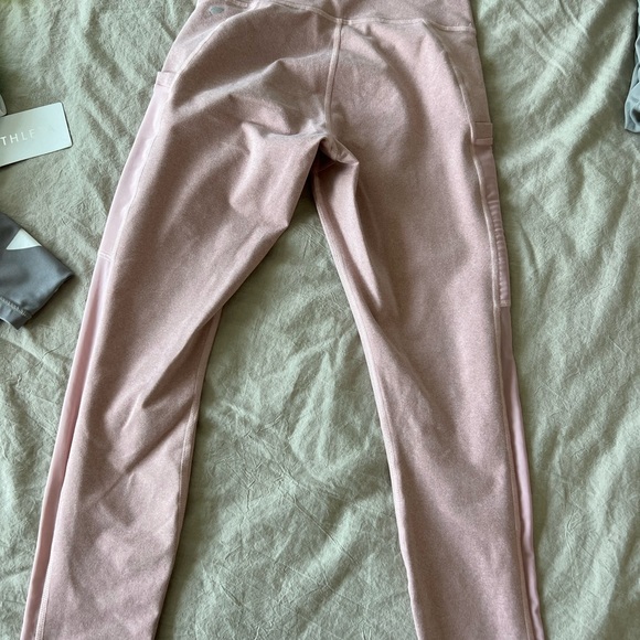 (❗️Need to sell this week-LIKE NEW) 4 legging bundle (3x Athleta & 1x fabletics) - Picture 11 of 16
